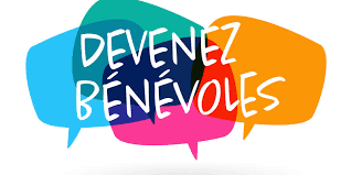 Bénévoles avec des jeunes